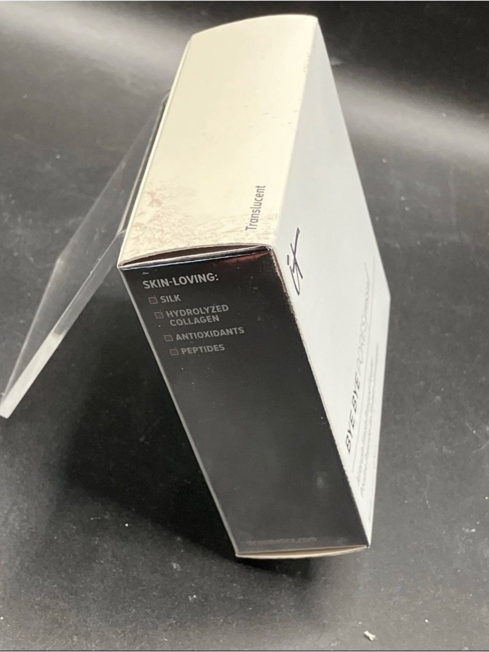 it Cosmetics Bye Bye Pores Pressed Airbrush Finish Powder Translucent NEW 9g .3 - Picture 2 of 9
